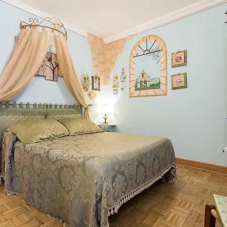 Alojamento de Acomodação e Pequeno-almoço A Casa Delle Fate 2*
