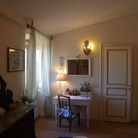 Alojamento de Acomodação e Pequeno-almoço A Casa Delle Fate Assisi